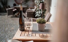 Weingut und Gästehaus Holger Alt